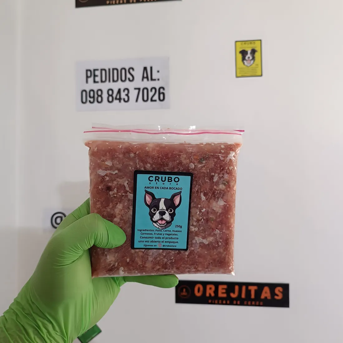 Qué ingredientes lleva la dieta BARF (no es solo carne)